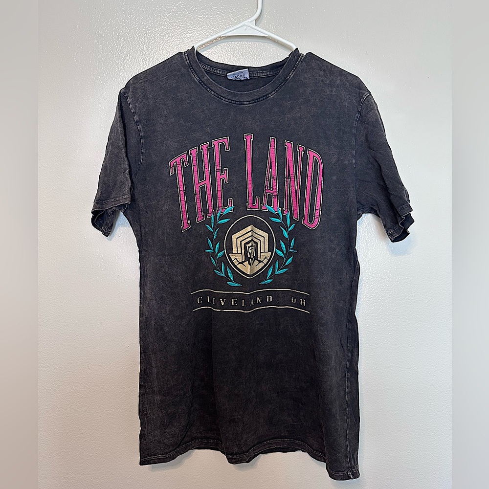 Where I’m From - Black Graphic T-Shirt “The Land” - Large